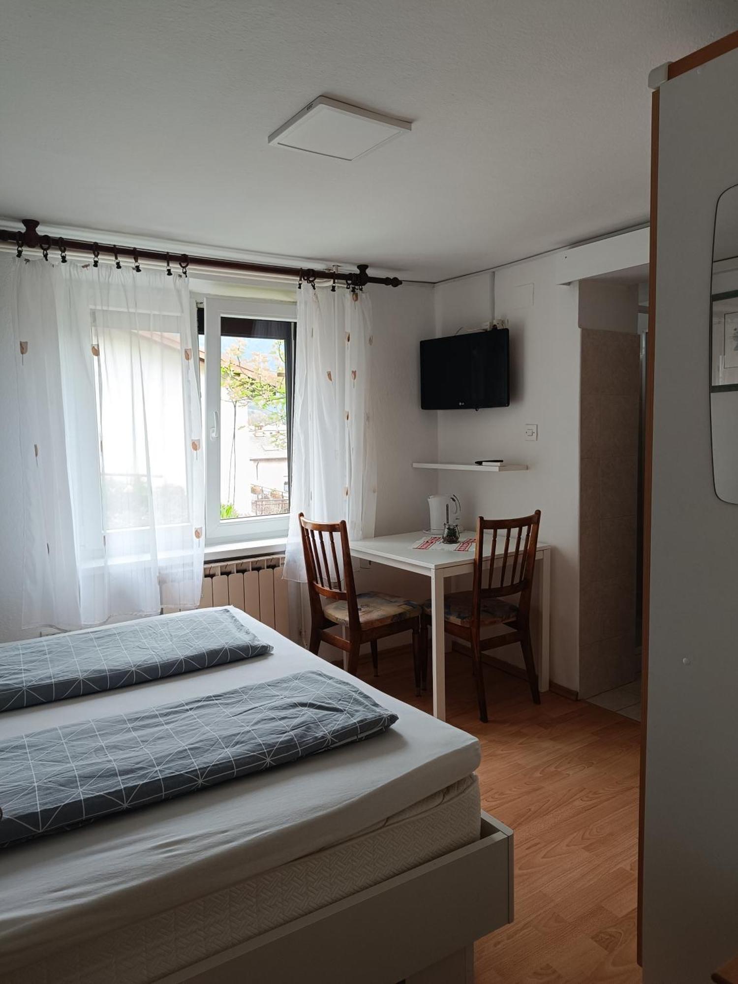 Sobe Cernilogar Hotel Толмин Екстериор снимка